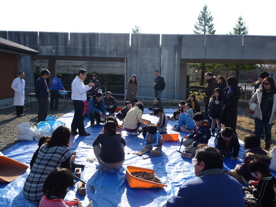 ���@01