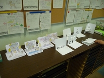作品はサロンに