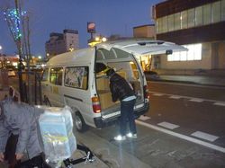 荷物の積み込み