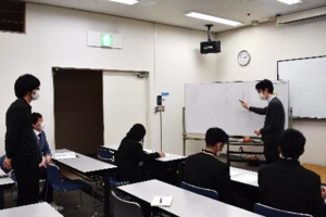 hitohaku-in-hs_2022-1.png