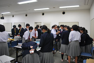 宝塚北高校が学校設定科目「自然科学探求」をひとはくで実施されました ...